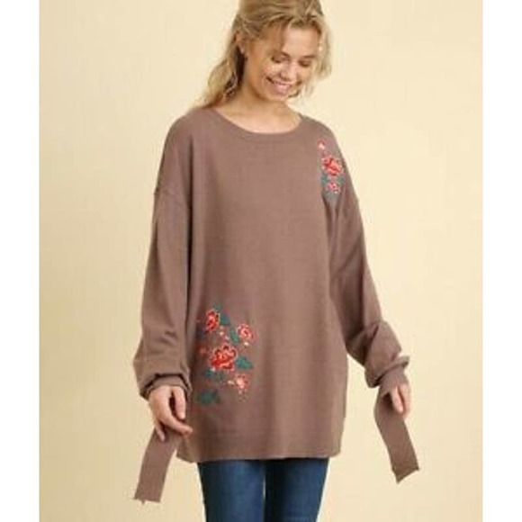 Umgee Sweaters - Umgee Mauve Floral Embroidered Round Neck Wrist Ties Tunic Length Sweater Size M